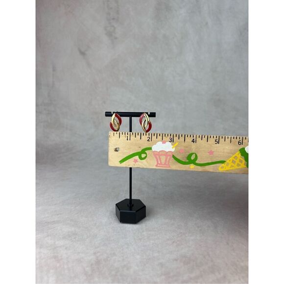 Vintage Crown Trifari Stud 1” Pierced Drop Earrings Gold Tone Red Enamel Vintage - Picture 4 of 7